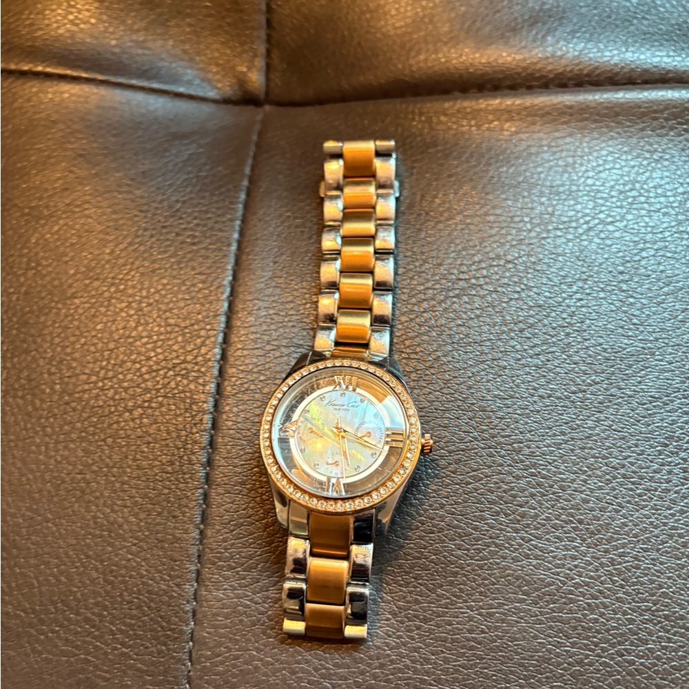 Elegant Gold and Silver Women's Watch:Kenneth Cole